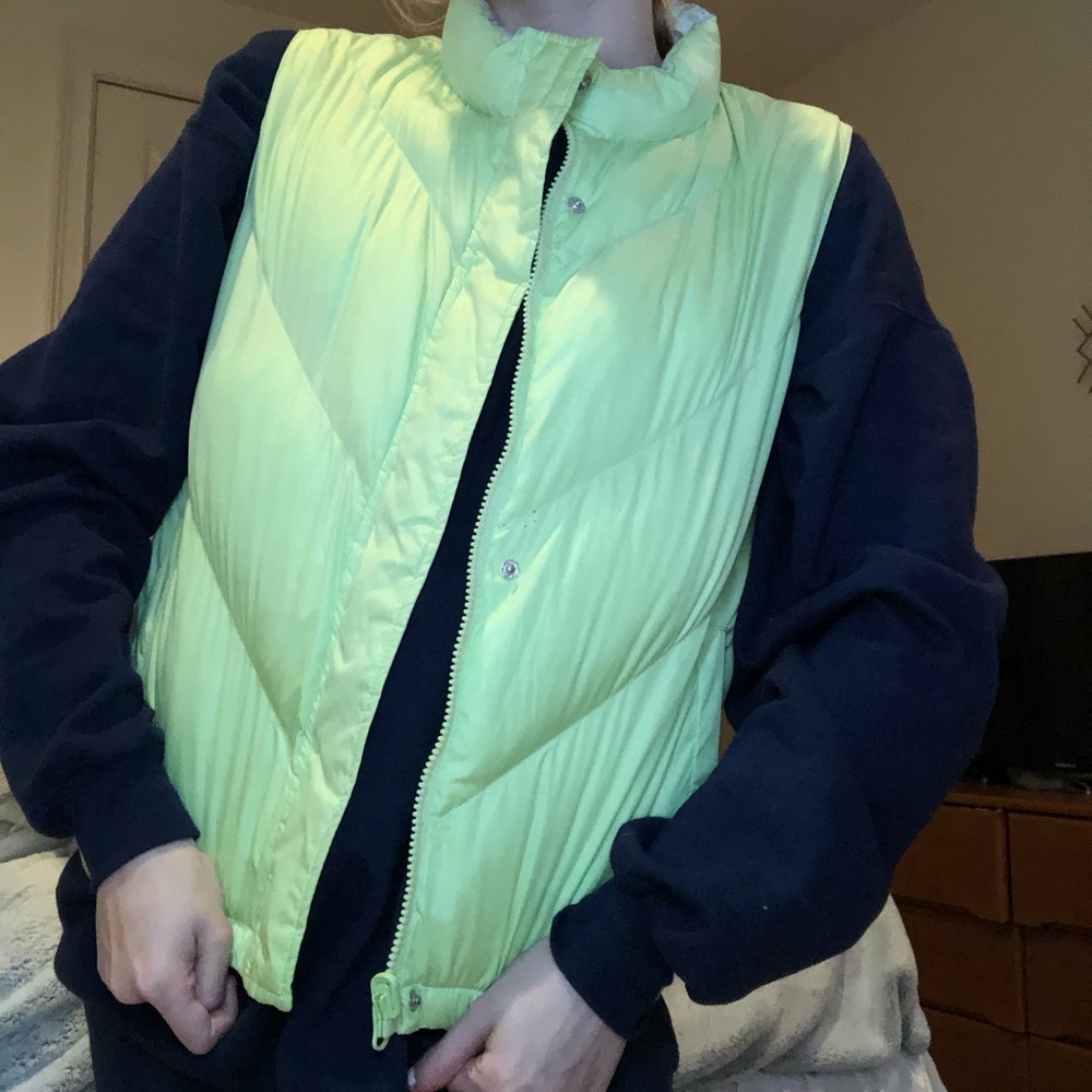 Green reversible puffer vest